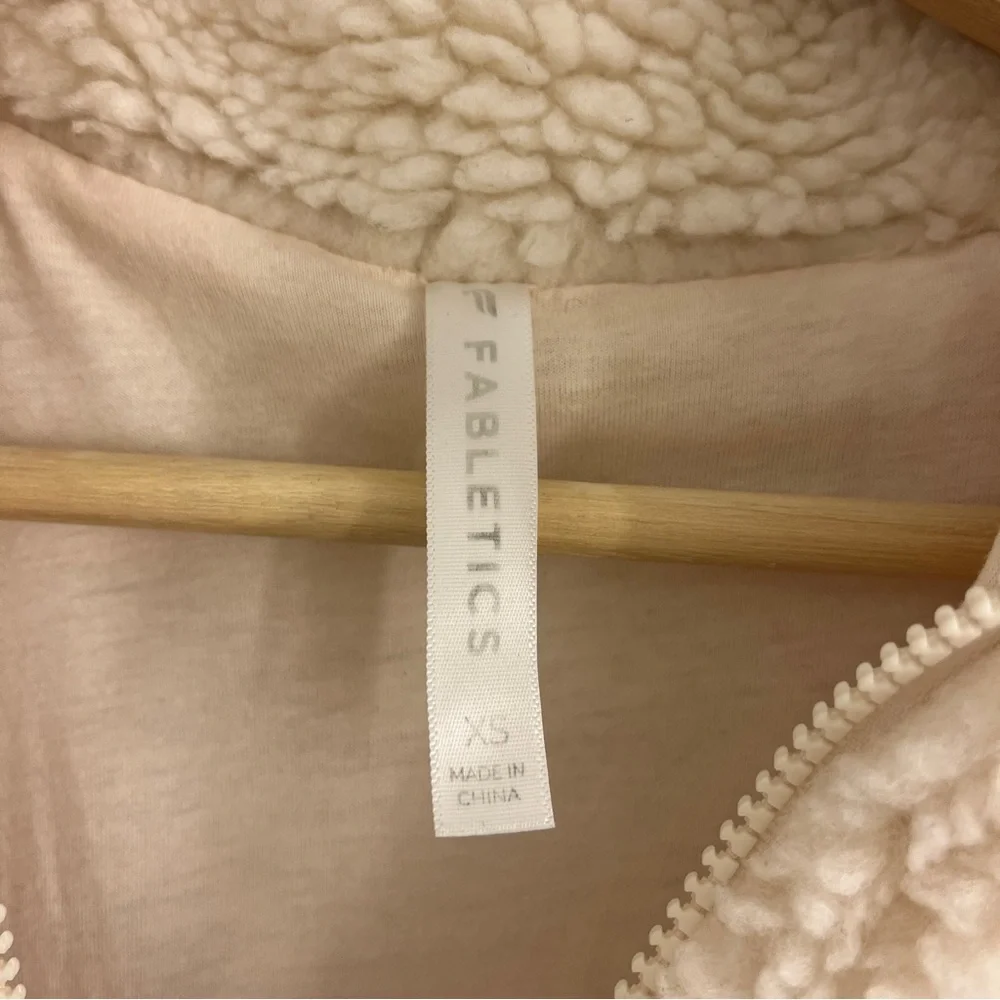 Fabletics Teddy Jacket - Picture 3 of 5